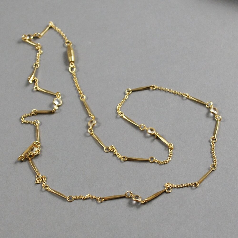 1984 Avon Simulated Diamond Accent in Goldtone Necklace and Bracelet Set - Picture 4 of 9